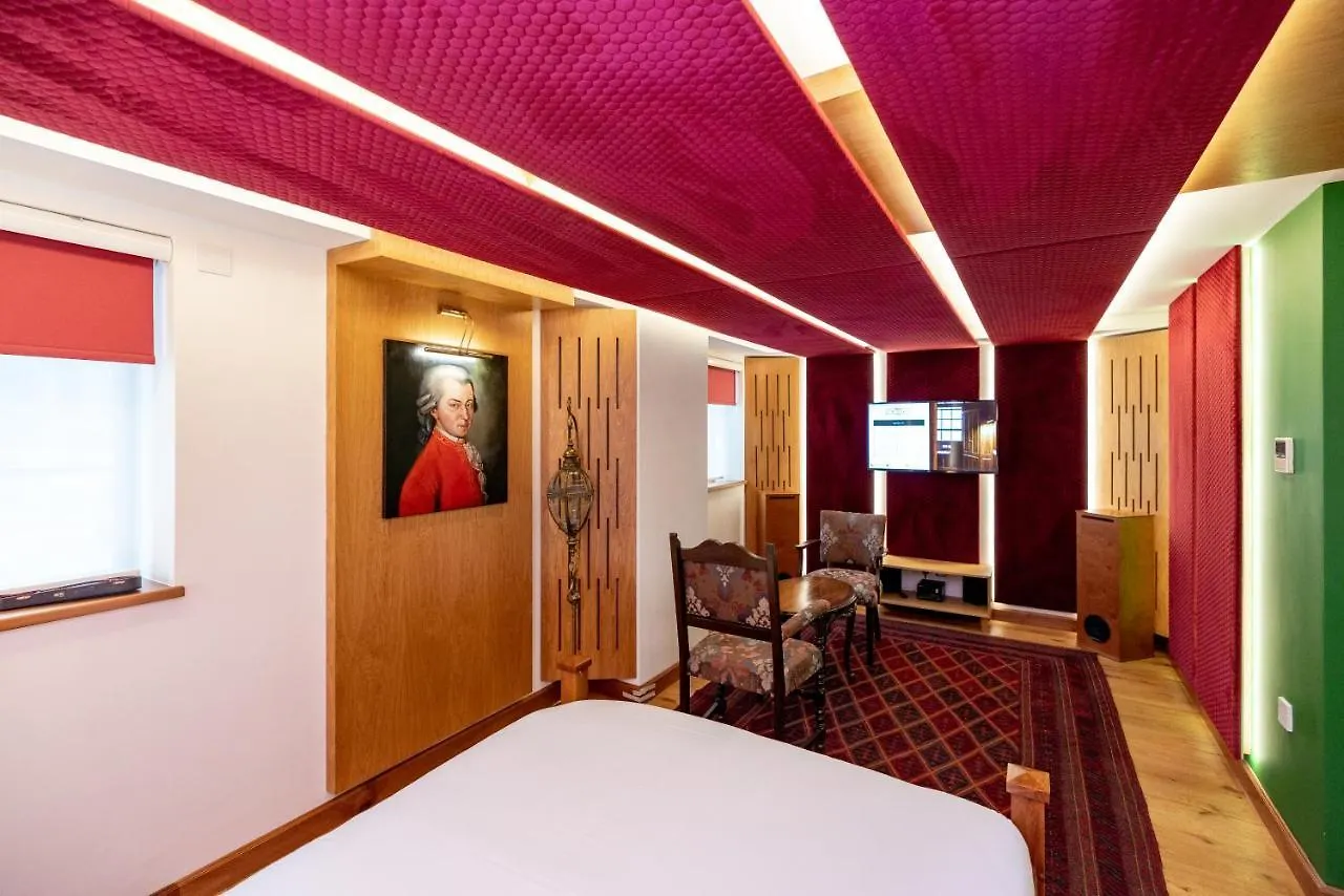 Limehouse Library Hotel London 4*,